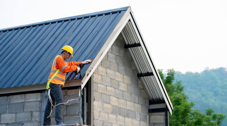 Expert new roof installation services in Midnight, MS